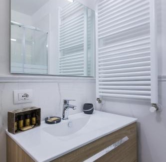 Duomo Bed & Breakfast | VRooms All'Angolo Del Duomo