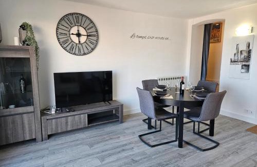Speracedes Apartment | Vue mer, au calme, avec jardin !