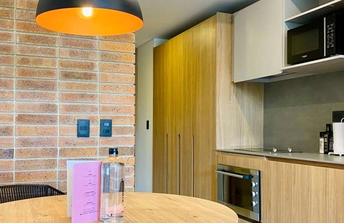 Barrios Unidos Apartment | w Astounding Loft in Virrey