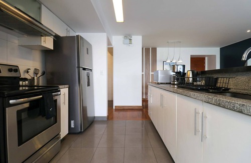 Santa Cruz Apartment | w Classy 2BR in Miraflores