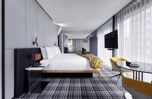 Melbourne Central Business District Hotel | W Melbourne