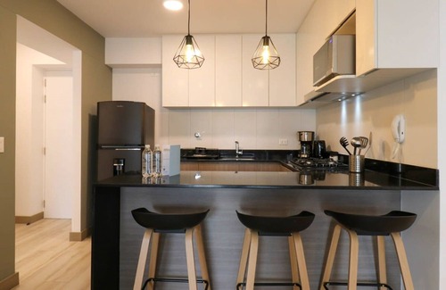 Petit Jean Ocharan Apartment | w Mesmerizing 2BR With Balcony in the Heart of Miraflores