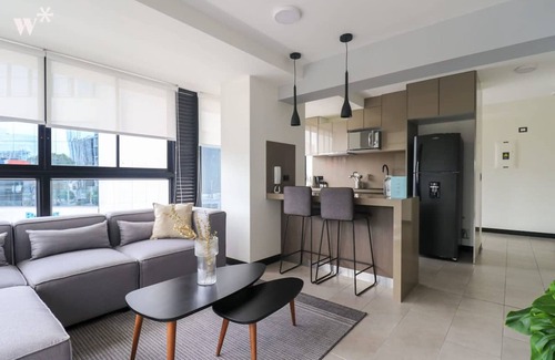 San Isidro Centro Financiero Apartment | w Sleek 1BR in San Isidro