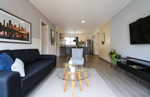 Leuro Apartment | w Spectacular 2BR in Miraflores