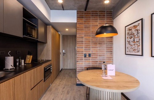 Barrios Unidos Apartment | w Unique Loft in Virrey