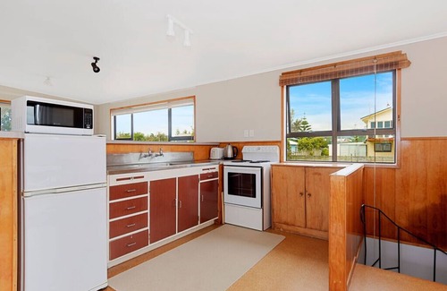 Waihi Beach Cottage | Waihi Bliss - Waihi Beach Bach