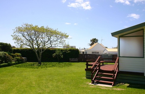 Waihi Beach Cottage | Waihi Getaway - Waihi Beach Holiday Home