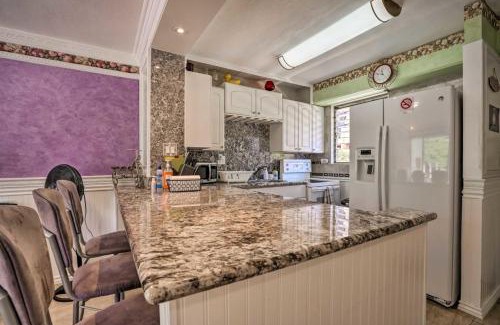 McCully - Moiliili Apartment | Waikiki 2-bedroom Sweet Home