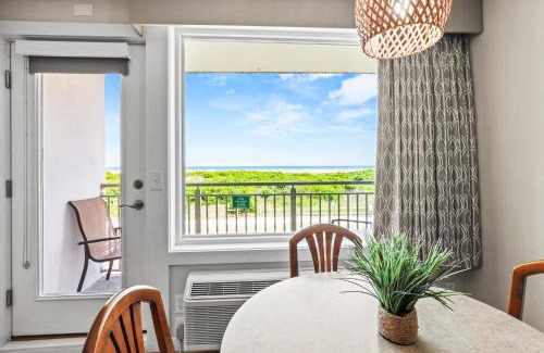 Wildwood Crest Hotel | Waikiki Oceanfront Inn