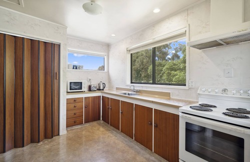 Lynmore House | Waitawa Bach - Rotorua Holiday Home