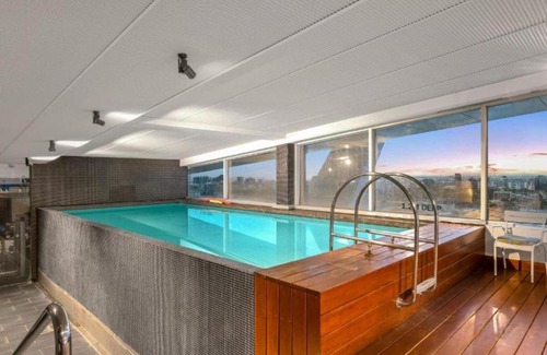 South Yarra Apartment | Wake Up to Views, Pool & the South Yarra Lifestyle