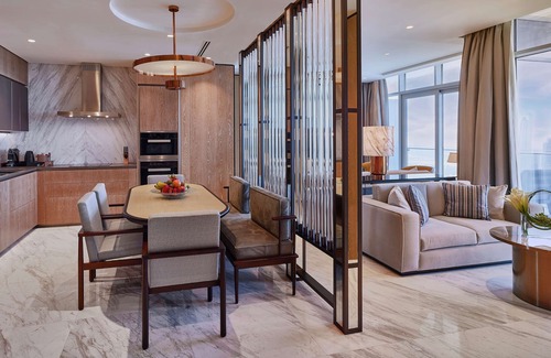Bur Dubai Hotel | Waldorf Astoria Dubai International Financial Centre