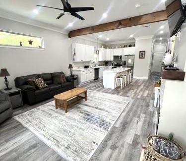 Gulfport House | Walk or Bike Ride to beach and Centrally located