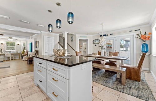 Crystal Beach House | Walk to Beach! Private Pool & Golf Cart Included!