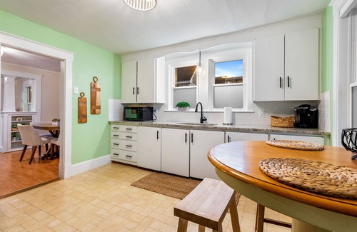 Old Orchard Beach House | Walk to Beach - Patio - Full Kitchen - Parking