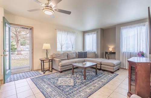 Downtown Leavenworth Apartment | Walk to Downtown Leavenworth * Sleeps 6 + Pets * Ground Level Gem!