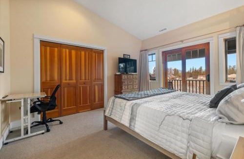 Sisters House | Walk to Downtown Sisters - 2BDR - Perfect Location