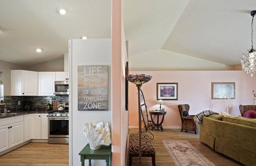 Redmond House | Walk to Dry Canyon, Pet Friendly, Fenced Yard, Smith Rocks, RV Parking