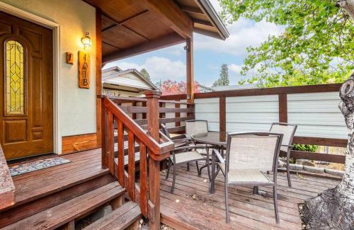 River West House | Walk to Everything Bikes AC Dog Friendly