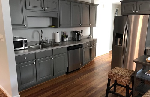 Downtown Charleston Condo | Walk to everything, upper king street area, porch, off-street parking space!