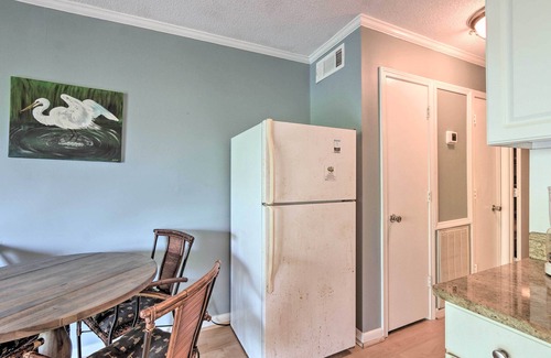 Folly Field Apartment | Walk to Folly Field Beach: Condo in Hilton Head!