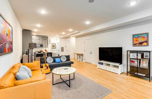 The Heights Apartment | Walk to Journal Square Modern Apt about 4 Mi to NYC!