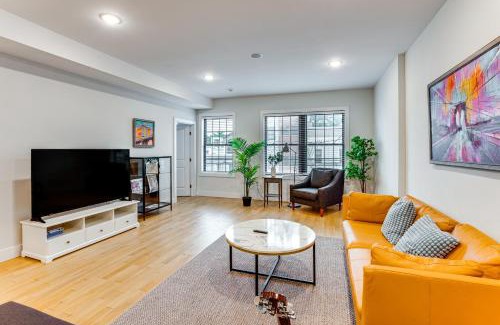 The Heights Apartment | Walk to Journal Square Modern Apt about 4 Mi to NYC!