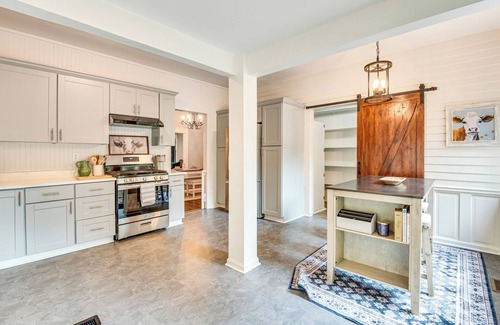 McDonough House | Walk to McDonough Square: Historic Home w/Yard!