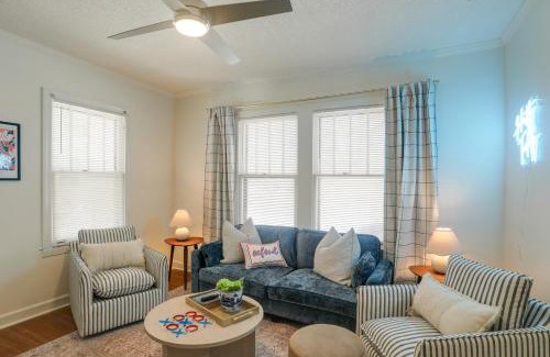 Oxford House | Walk to Oxford Square and Ole Miss Central Home!