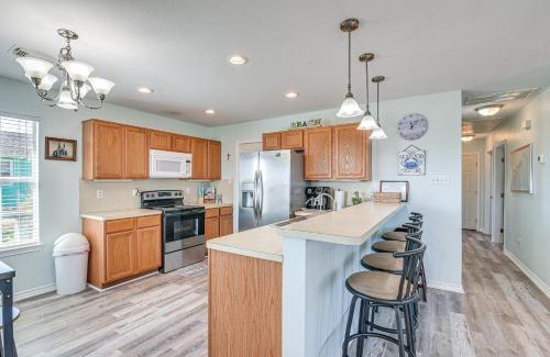 Surfside Beach House | Walk to Shore Surfside Beach Home with Balcony!