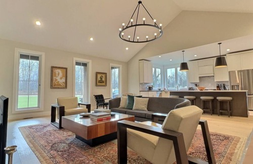 Fennville House | Walk to the beach! Pool/Hot Tub/5 Bedrooms/AC/WiFi