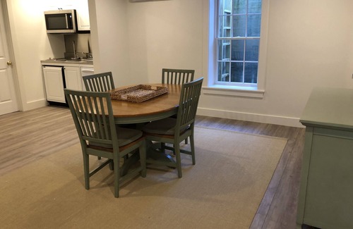 West of Town House | Walk to town, completely renovated , gorgeous 5/3 home