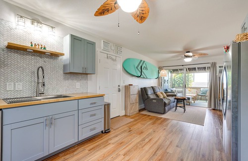 Historic Kailua Village Apartment | Walkable Kailua-kona Condo - 2 Blocks to Pier!