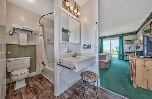Bridgeport Hotel | Walker River Lodge