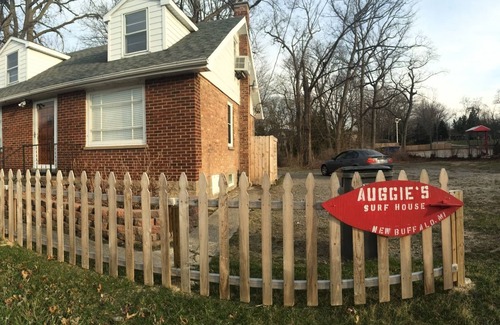 New Buffalo House | Walking Distance to New Buffalo Beach & Shops