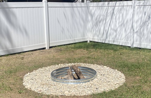 Rapid City House | Walking Distance To Torch Lake Sandbar!