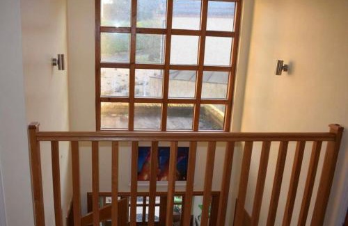 Bathgate Villa | Wallhouse spacious house