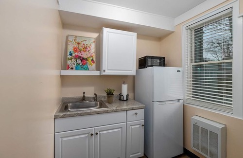 Saugatuck Apartment | Wallys Place