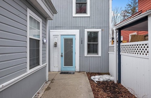 Saugatuck Apartment | Wallys Place