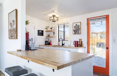 Joshua Tree House | π΅ Walpi Ranch - Joshua Tree Getaway w/Hot Tub, Fire Pit and BBQ! π΅