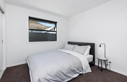 Lower Shotover House | Wanderlust - Queenstown Holiday Home