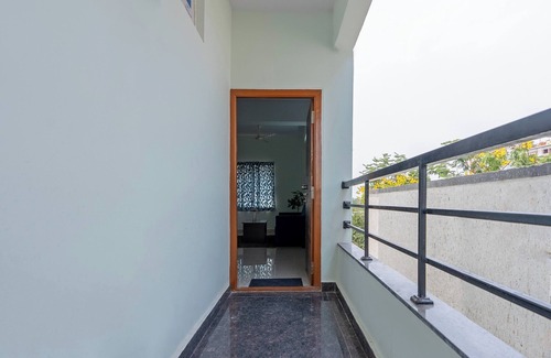 Serilingampally Apartment | Wandr. Nodus