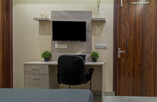 Agara Apartment | Wandr Taurus - Sarjapur, Vaishnavi Tech Park, Manipal Hospital