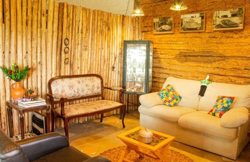Alexania Cabin | WANT TO STAY IN A CABIN IN THE WOODS?