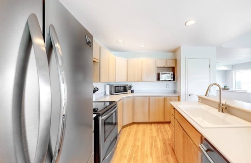 Wapato Point House | Wapato Point Resort home with hot tub and views