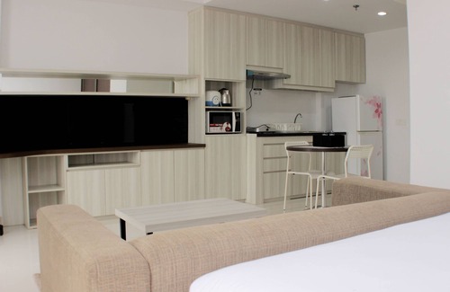 Cikarang Apartment | Warm And Cozy Studio At Azalea Suites Apartment