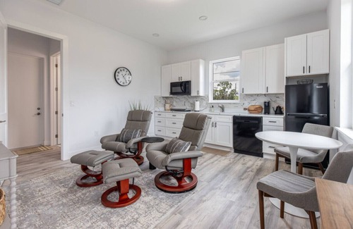 Warm Mineral Springs House | Warm Springs Nook near Boca Grande Beach