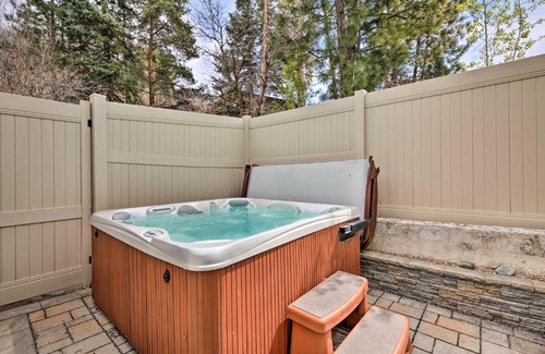 Cottonwood Heights House | Wasatch R and R Townhome with Grill about 11 Mi to Alta!