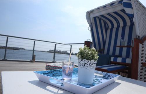 Olpenitz Boat Rental | Wasserhaus Yellow submarine