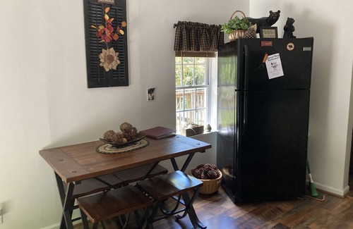 Hampton Cabin | Watauga Lake Hideaway